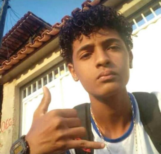 Lucas - Família pede ajuda para encontrar adolescente desaparecido em Guarapari