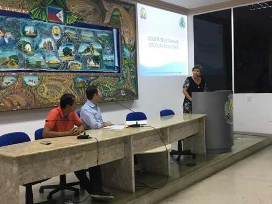 Secretária Thereza Christina - Guarapari ainda não possui Plano de Coleta de Resíduos Sólidos