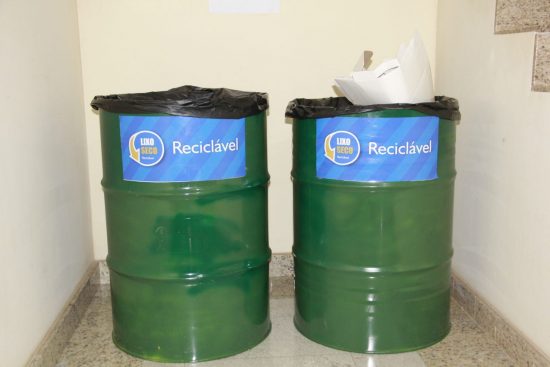 lixo 2 - Vereador sugere programas de Horta Comunitária e Compostagem para Anchieta