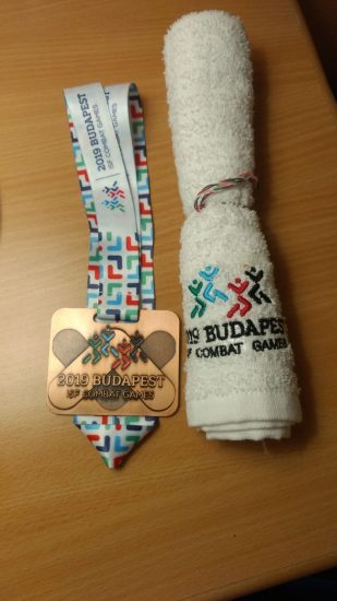 lutabronze1 - Única representante capixaba, atleta de Guarapari conquista 3º lugar no mundial de Luta Olímpica na Hungria