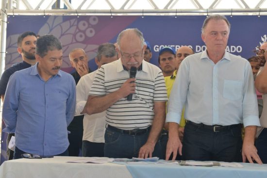 AlfredoBanana1 - Casagrande vai a Alfredo Chaves e anuncia cerca de R$ 5 milhões em investimentos para o município