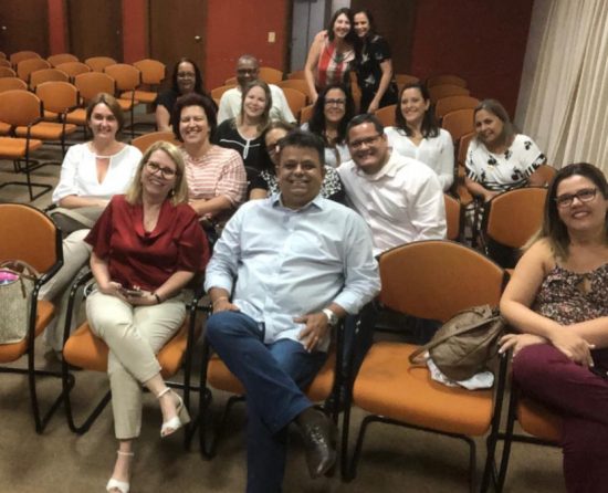 capacitação no CRMES - Médicos do Hifa Guarapari participam de capacitação sobre condução do parto