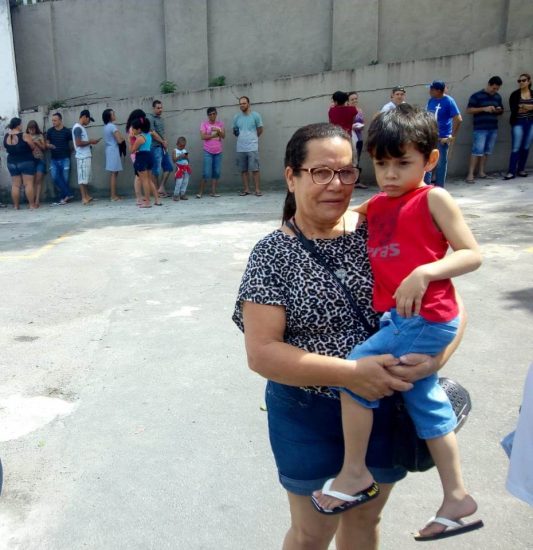 WhatsApp Image 2019 08 17 at 12.41.35 - Moradores de Guarapari acordam cedo para vacinação contra o Sarampo neste sábado (17)