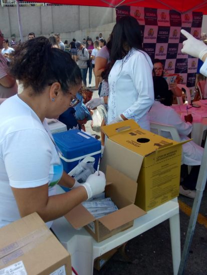 WhatsApp Image 2019 08 17 at 12.41.39 1 - Moradores de Guarapari acordam cedo para vacinação contra o Sarampo neste sábado (17)