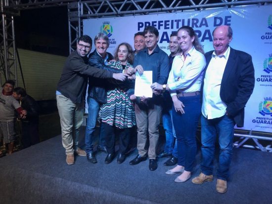 Guarapari assina ordem de serviço para pavimentação em ruas de Setiba e Una 2 WhatsApp Image 2019 08 24 at 08.06.01