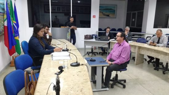 Ex-secretário de turismo comparece à terceira convocação da CP que investiga denúncia contra vereador de Guarapari