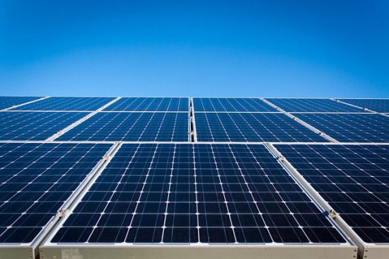 Novos prédios públicos do ES deverão captar energia solar 2 placa fotovoltaica