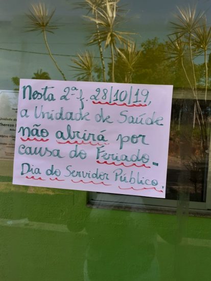 Posto de saúde fecha as portas em dia de ponto facultativo e deixa moradores de Guarapari surpresos