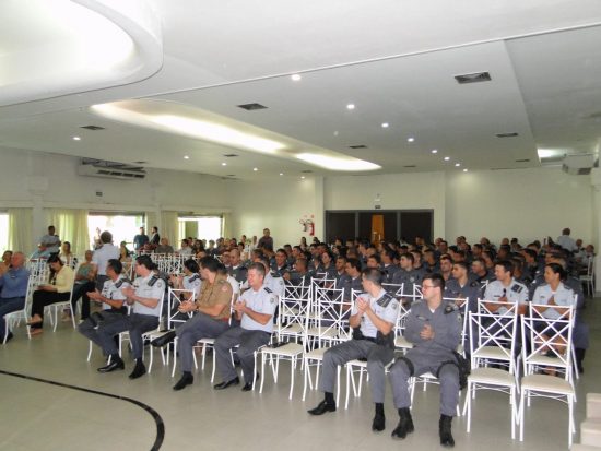 DSC07055 - Policiais Militares recebem homenagem de destaque operacional em Guarapari