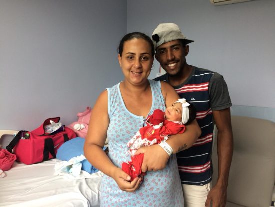 bebe - Primeiro bebê de 2020 nascido em Guarapari é uma menina