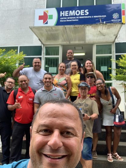 Grupo se mobiliza e doa sangue para motociclista de Guarapari 1 doação marcelo 2