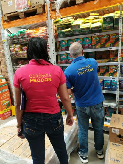 procon3 - Supermercados são fiscalizados após denúncias de aumento de preços em Guarapari