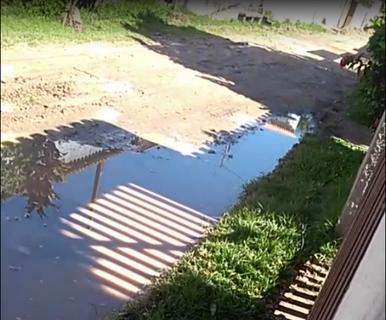 Moradora de Guarapari se queixa de serviço realizado em rua de Santa Mônica 1 rua anchieta