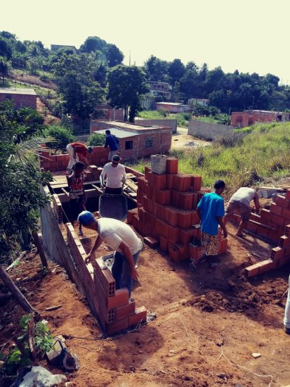 Projeto - Coronavírus: Projeto coleta alimentos e produtos de higiene para os mais necessitados em Guarapari