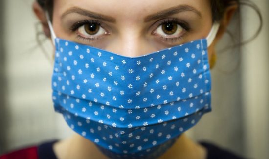 Coronavírus: Saiba como utilizar a máscara de proteção corretamente