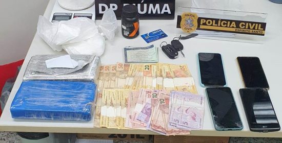 pc 1 - Policiais civis de Piúma prendem suspeita de fornecer cocaína para o sul do Estado