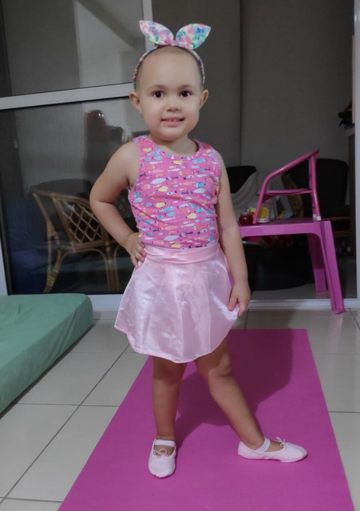 Alice - Menina de três anos é diagnosticada com leucemia em Guarapari e família pede doações de sangue