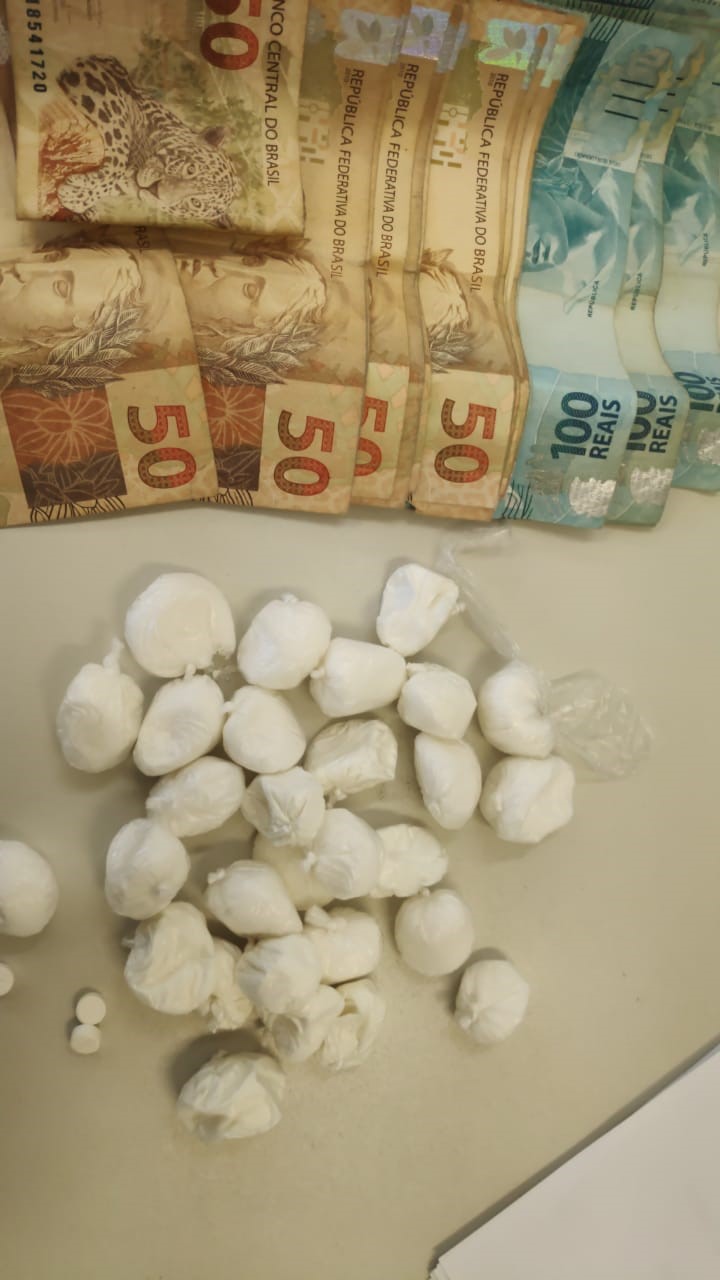 Polícia prende taxista suspeito de traficar e transportar cocaína em Guarapari