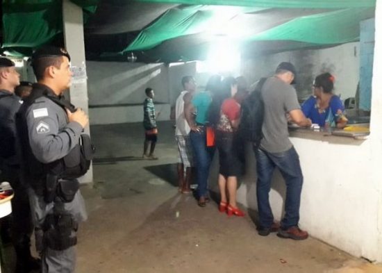 Prefeitura de Guarapari interrompe evento em Santa Mônica