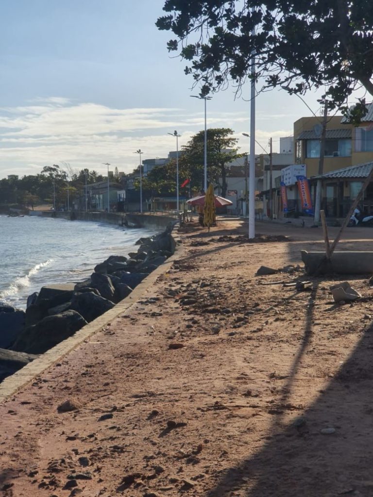 713b0b5c 61d4 4f16 9775 4083054a5e3d - Guarapari: Moradores de Meaípe querem reunião com a prefeitura sobre obra inacabada