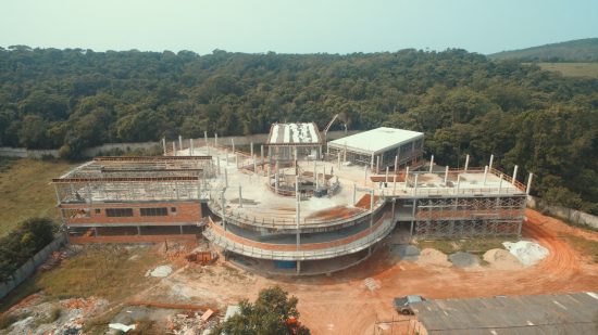Prefeito promete entrega do hospital de Guarapari entre dezembro e fevereiro de 2021