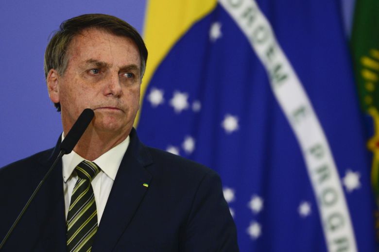 Bolsonaro testa positivo para o novo coronavírus