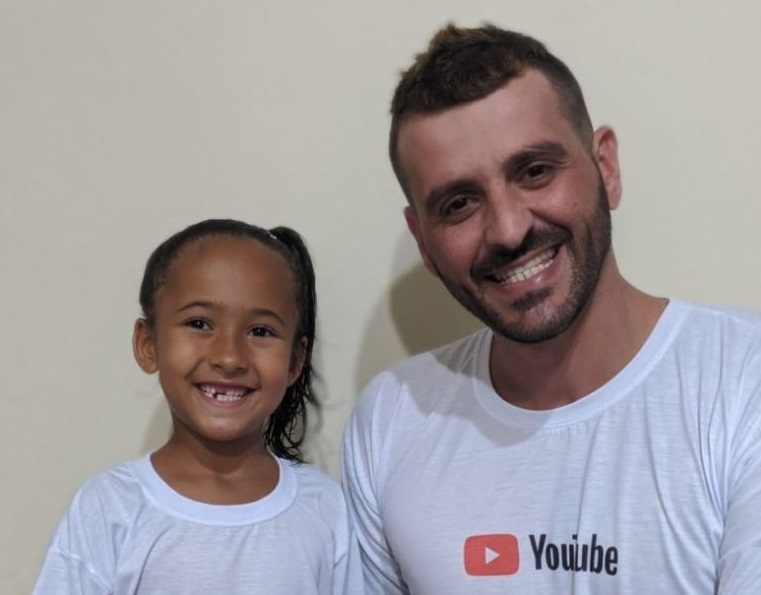 Guarapari: Educador grava vídeos incentivando alunos a praticarem exercícios em casa