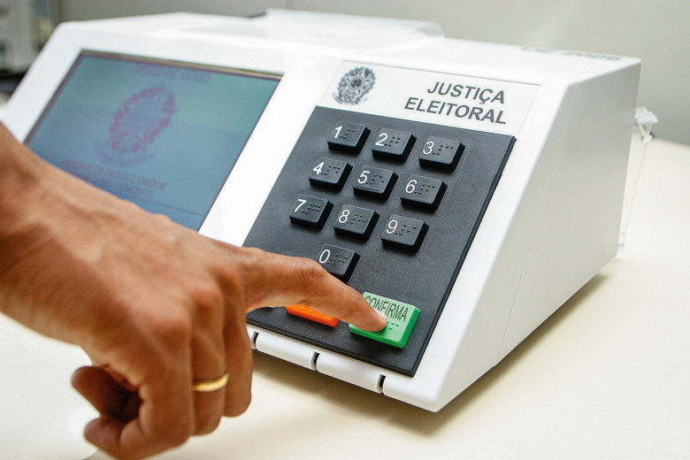 Requerimento para voto em trânsito pode ser feito até o dia 18 por eleitores de Guarapari e outras cidades