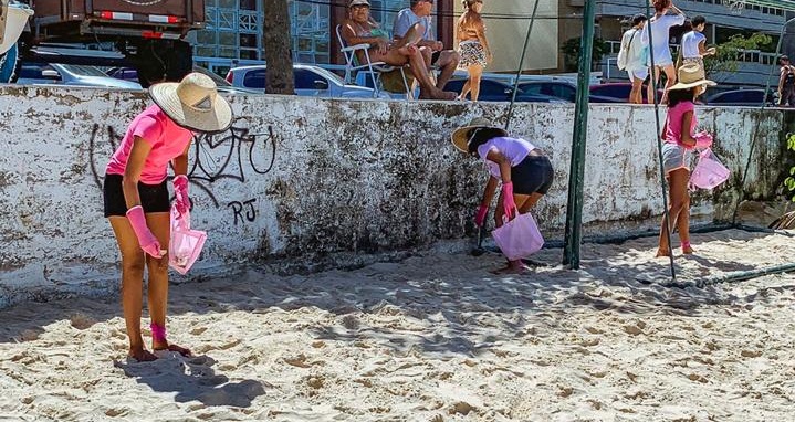 Projeto promove educação ambiental e limpeza de praias em Guarapari