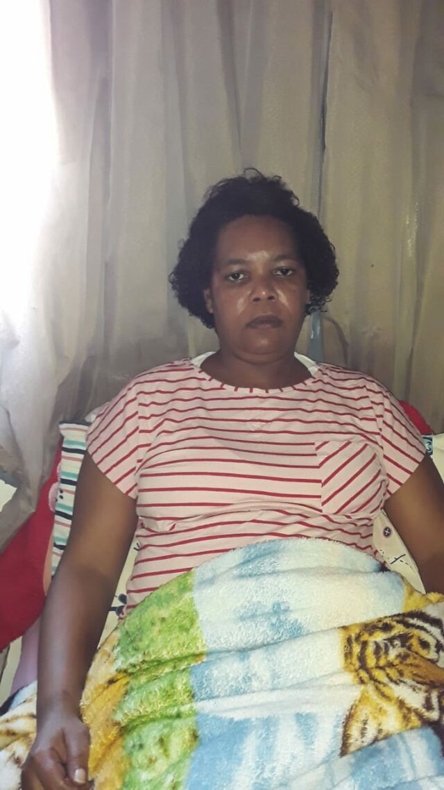 Sem receber do INSS, moradora de Guarapari pede ajuda para passar por cirurgia de urgência