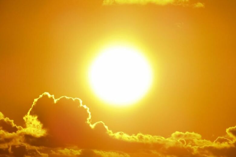 Sol - Calor forte e altas temperaturas devem continuar em Guarapari