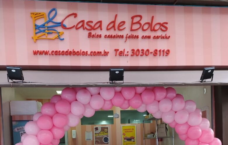 Casal traz franquia nacional de bolos caseiros a Guarapari