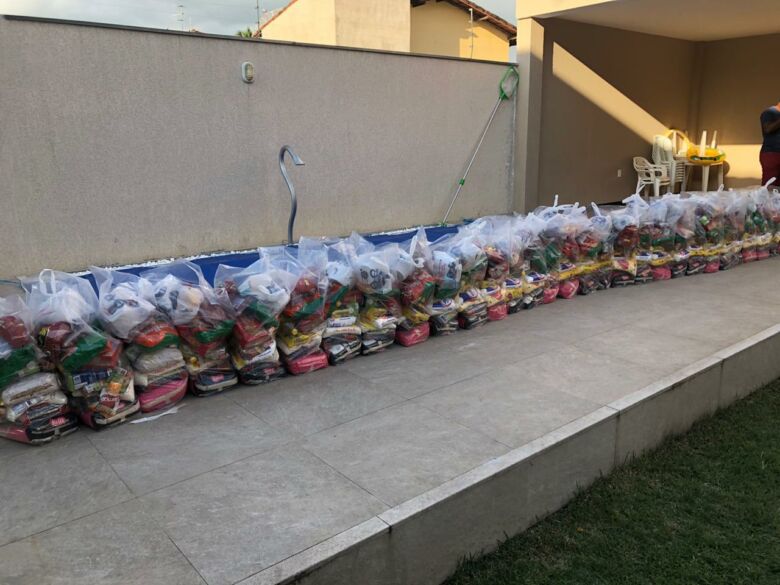 Pizza Solidária: dinheiro arrecadado vira cestas básicas para famílias carentes de Guarapari