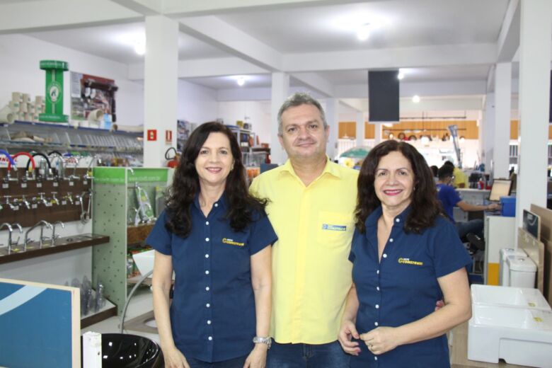 Ribeiro & Pádua celebra 47 anos em Guarapari