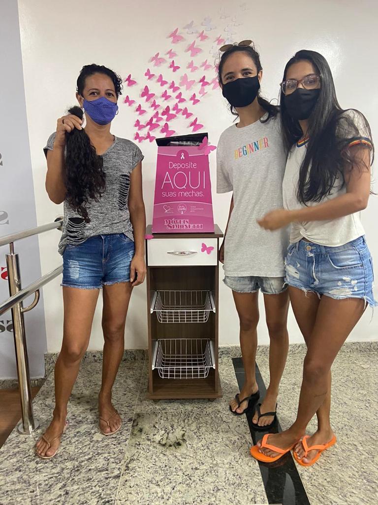 Loja de Guarapari arrecada mechas de cabelo para mulheres com câncer de mama