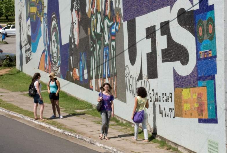 Ufes abre 16 vagas em concurso com remuneração de até R$ 4,6 mil