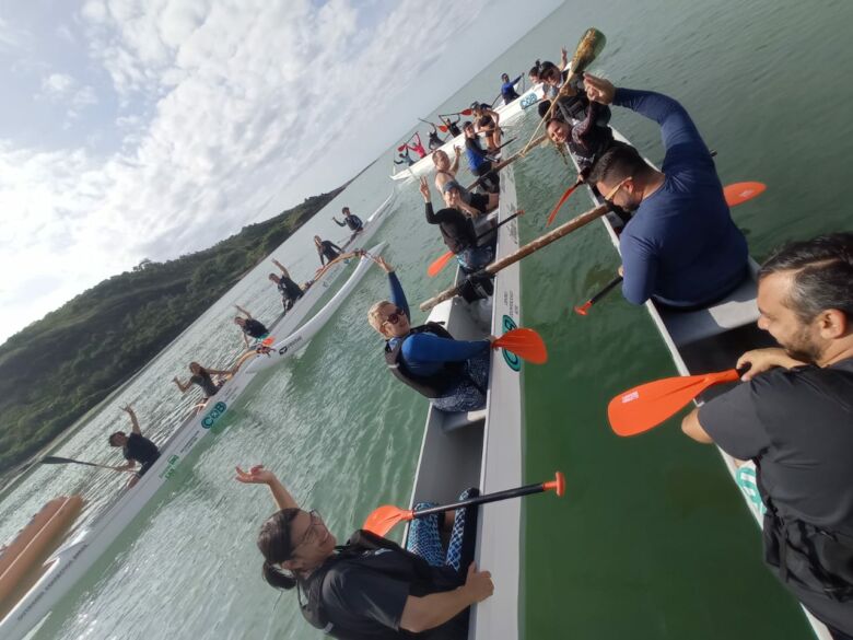 Clube Amigos da Canoa celebra três anos com nova base e canoa