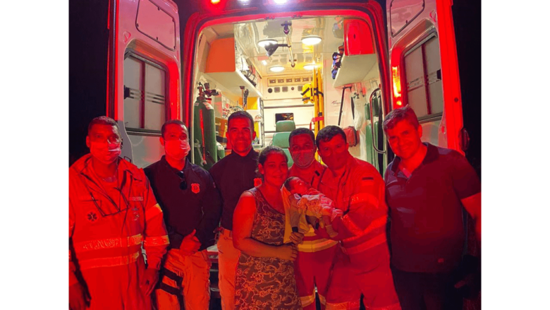 Equipe de socorristas da Eco101 salva recém-nascido em Guarapari