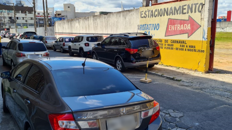 Denuncia: estacionamento irregular vira hábito em Guarapari