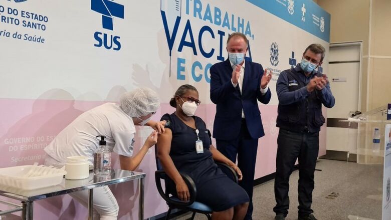 Governo do Estado inicia vacinação contra Covid-19 no Espírito Santo