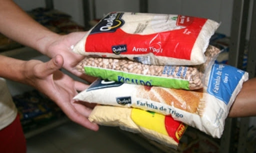 “1 Tonelada de Amor”: igreja de Guarapari arrecada alimentos para famílias carentes