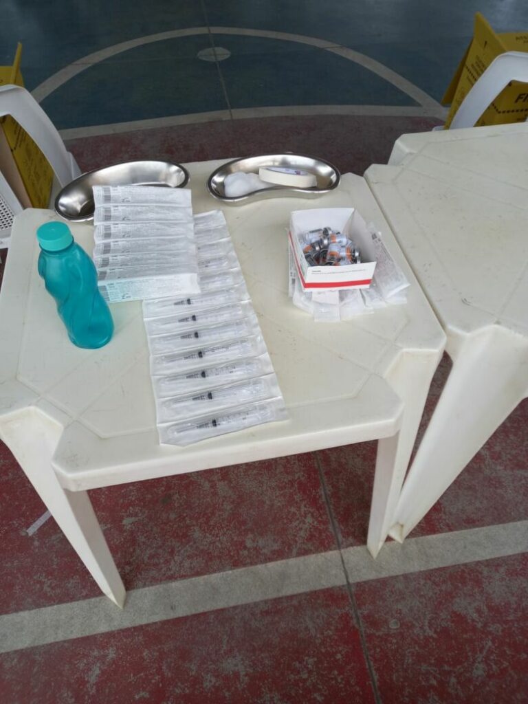 vacina 65 69 5 - Agendamento da vacinação contra Covid-19 evita filas e espera em Guarapari