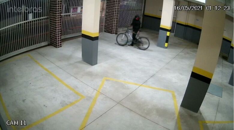 Morador tem bicicleta furtada e reclama de insegurança no centro de Guarapari