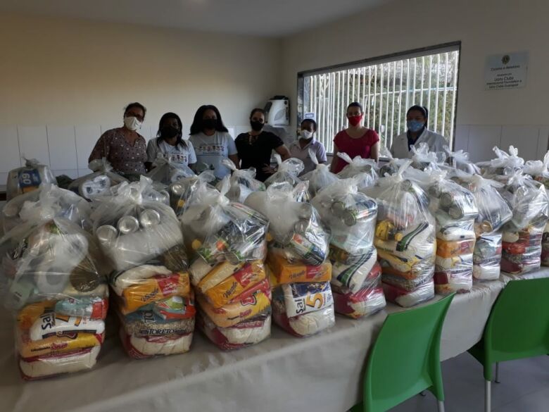 Apae Guarapari realiza campanha e arrecada cestas básicas para famílias de alunos