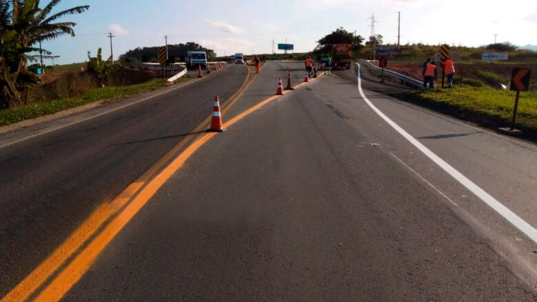 Duplicação: desvio de tráfego em Anchieta para construção do viaduto de acesso a Alfredo Chaves