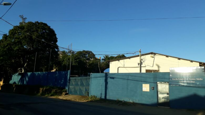 Governo do ES anuncia reconstrução de escola no Perocão, em Guarapari