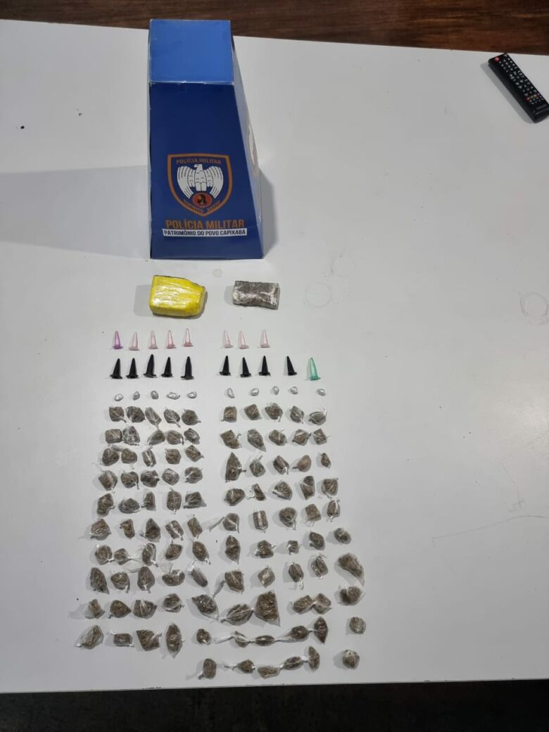 Veículo é recuperado e drogas são apreendidas pela PM em Guarapari