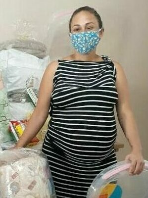 Guarapari realiza entrega de kit nascituro para gestantes cadastradas nos Cras do município