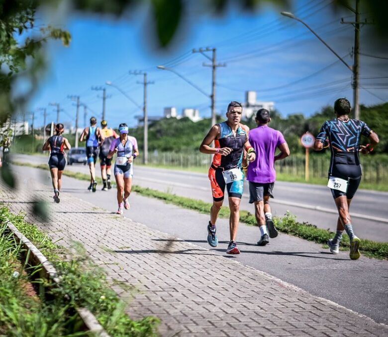 Guarapari: corrida de rua e triathlon vão movimentar Enseada Azul