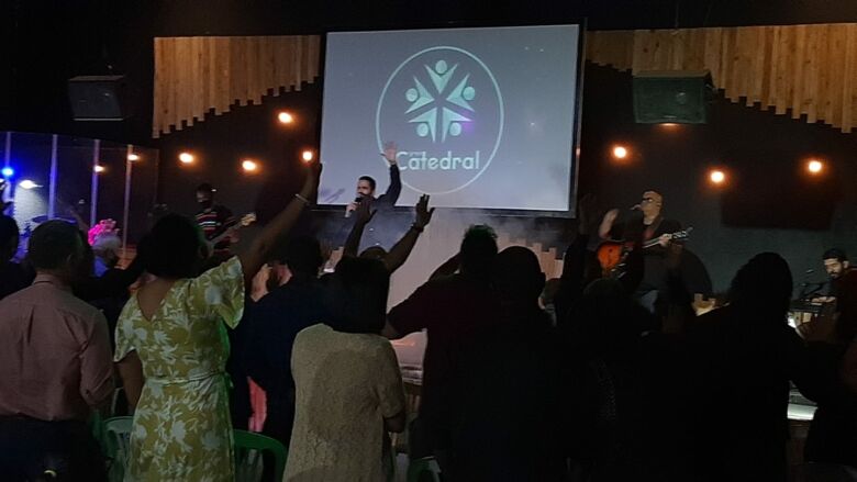 Projeto Social: igreja de Guarapari oferece reforço escolar e alfabetização